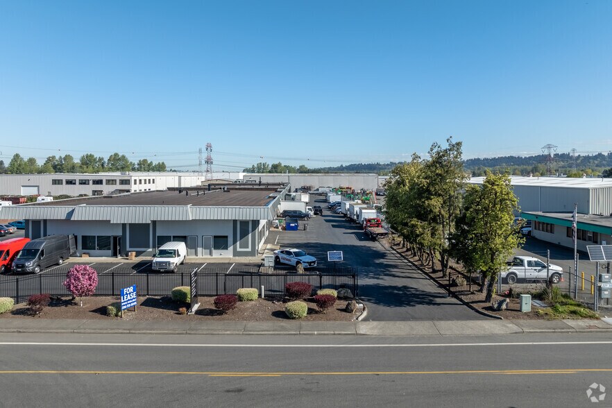 More Photos Of 131 30th St NE, Auburn Warehouse For Lease