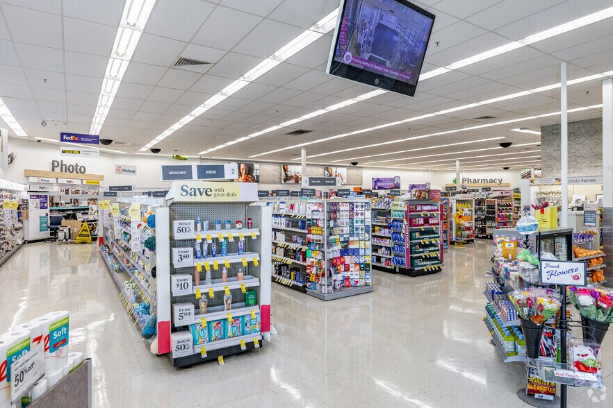 More Photos Of 2845 W Cleveland Rd, South Bend Drugstore For Sale