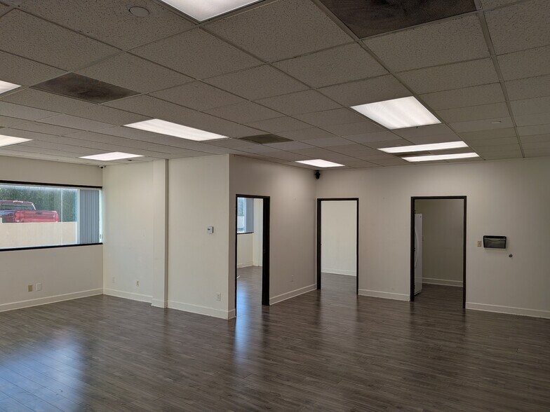 More Photos Of 3959 Foothill Blvd, La Crescenta Office For Lease