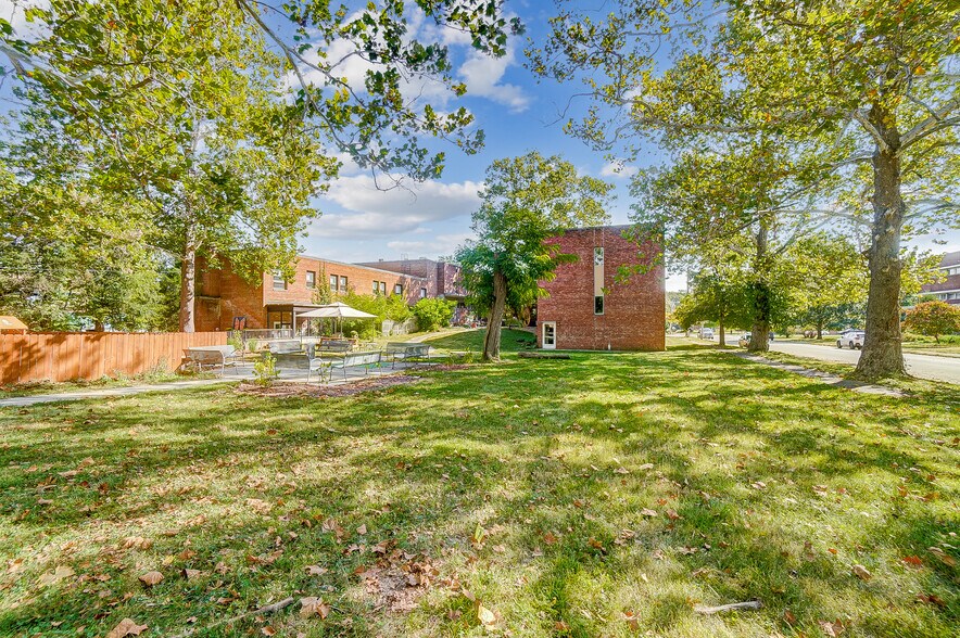 More Photos Of 800 Livermore St, Yellow Springs Research And Development For Sale