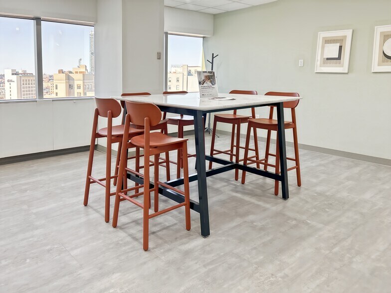 More Photos Of 3 Gateway Ctr, Newark Coworking Space