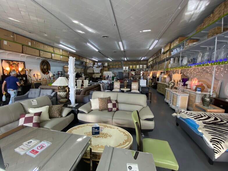 More Photos Of 5143 Whittier Blvd, Los Angeles Storefront For Sale