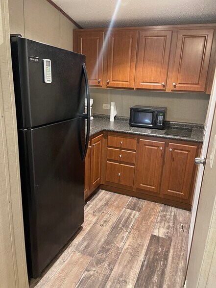 More Photos Of 4397 Hwy 83, Leakey Theater Concert Hall For Sale