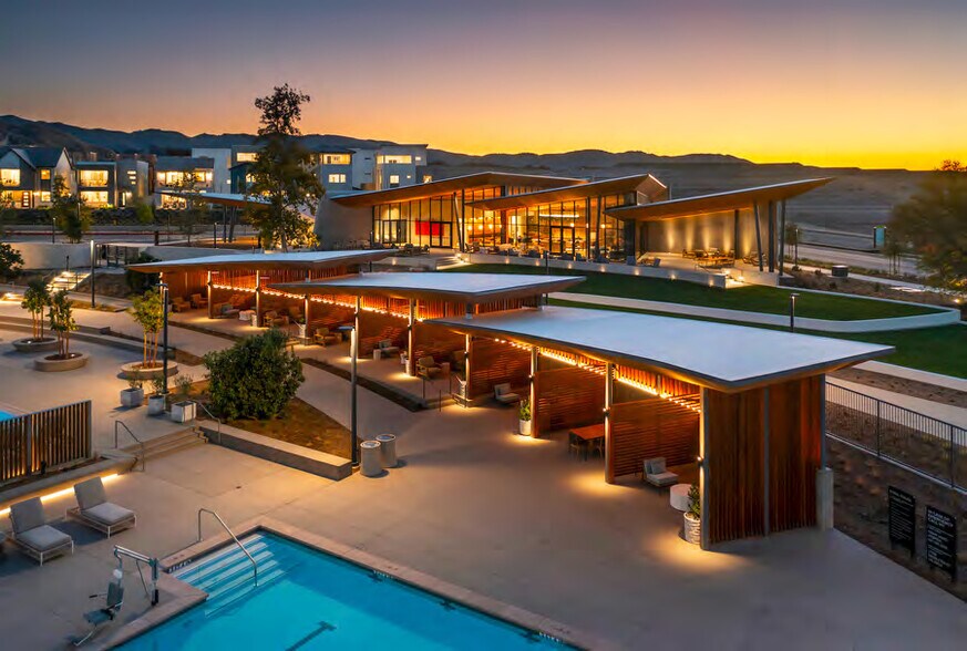 More Photos Of 21060 Centre Pointe Pky, Santa Clarita Medical For Sale