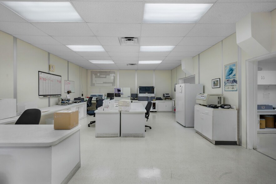 More Photos Of 8127 NW 29th St, Miami Warehouse For Sale