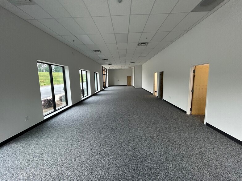 More Photos Of 150 Southridge Pky, Bessemer City Distribution For Lease