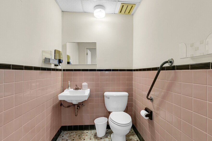 More Photos Of 9 Hospital Dr, Toms River Medical For Sale