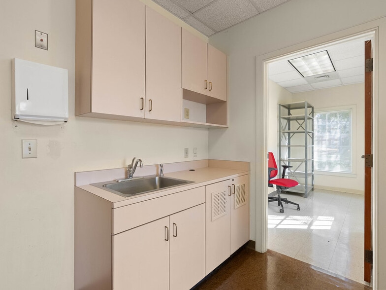 More Photos Of 79 S Main St, Inman Bank For Lease