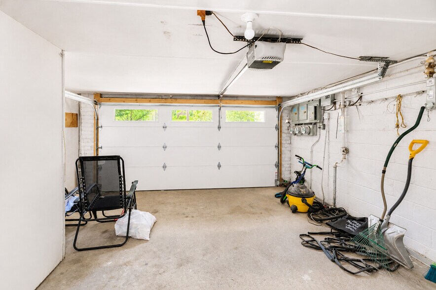 More Photos Of 5834 Fieldston Rd, Bronx Apartments For Sale