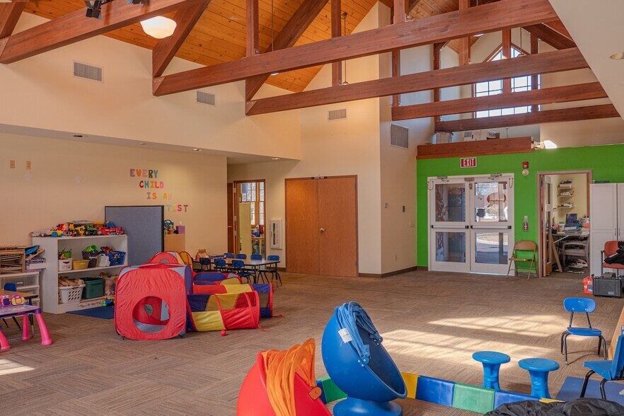 More Photos Of 466 State Route 12, Flemington Schools For Lease