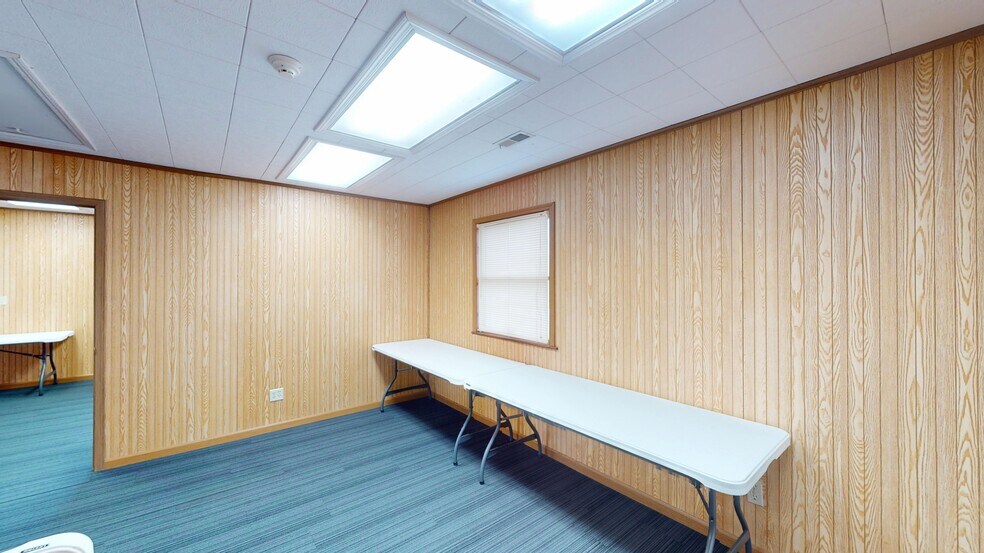 More Photos Of 707 Il Route 127, Greenville Flex For Sale