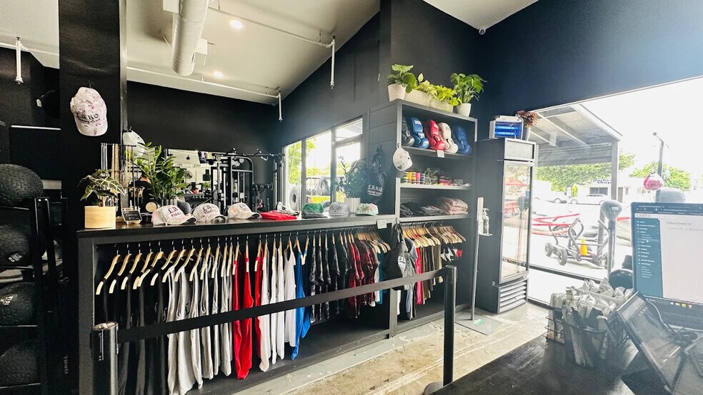 More Photos Of 4419-4423 Eagle Rock Blvd, Los Angeles Apartments For Lease