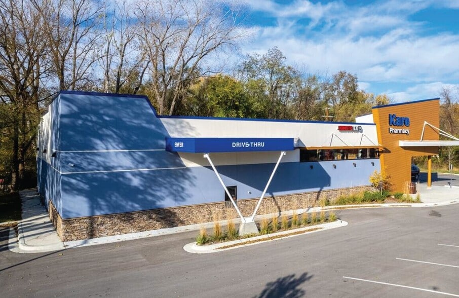 More Photos Of 2500 S 4th St, Leavenworth Drugstore For Sale