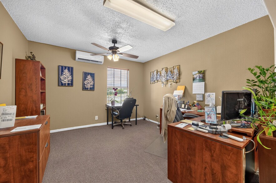 More Photos Of 1003 Beckett Dr, San Antonio Office For Sale