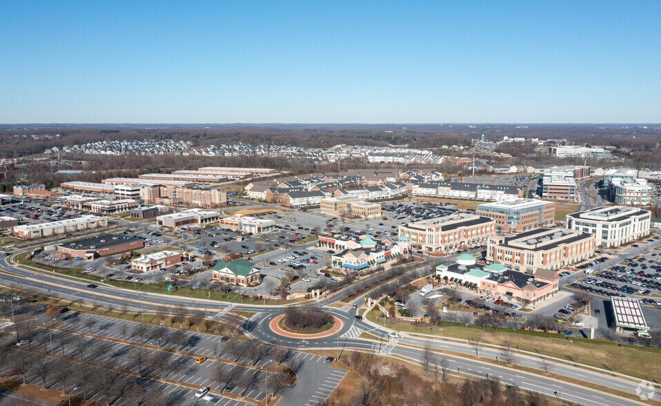 More Photos Of 8191 Maple Lawn Blvd, Fulton Freestanding For Lease