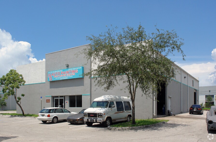 More Photos Of 1915 NW 40th Ct, Pompano Beach Warehouse For Lease