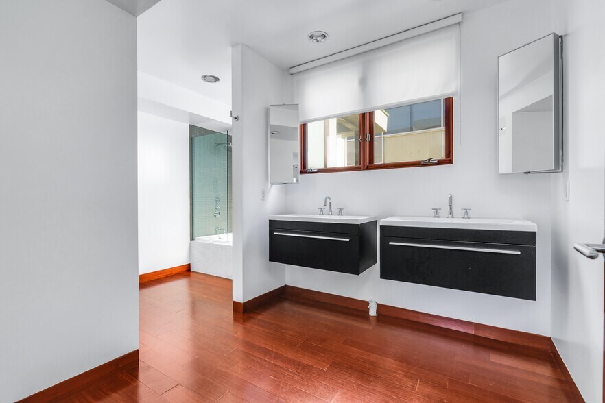 More Photos Of 1800-1808 Thayer Ave, Los Angeles Office For Lease