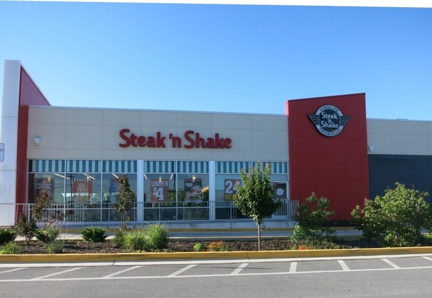 More Photos Of 8100 Veterans Hwy, Millersville Restaurant For Sale