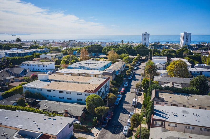 More Photos Of 440 Raymond Ave, Santa Monica Apartments For Sale