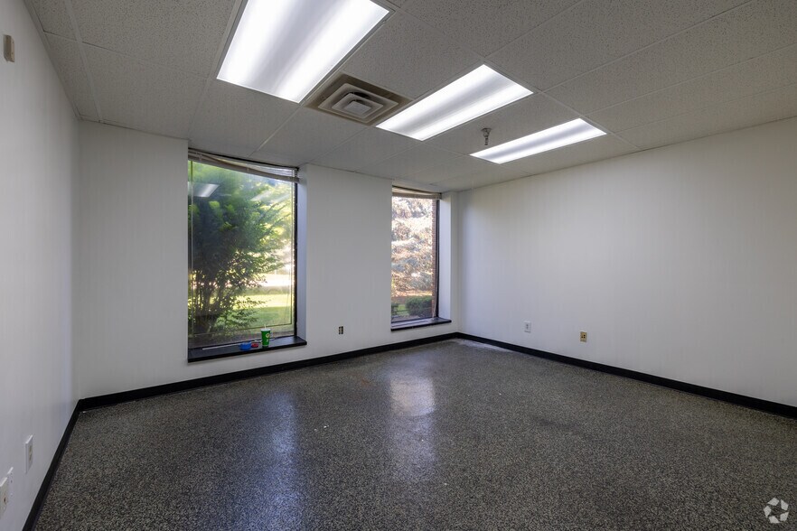 More Photos Of 8400 Ronda Dr, Canton Warehouse For Lease