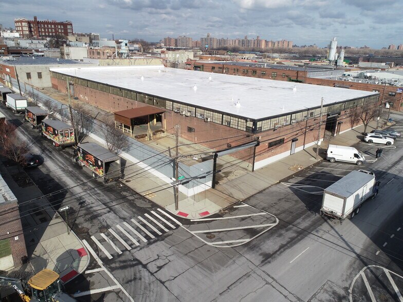 More Photos Of 1275 Oak Point Ave, Bronx Warehouse For Lease
