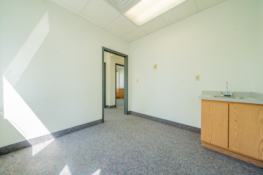 More Photos Of 12575 Rockside Rd, Garfield Heights Medical For Sale