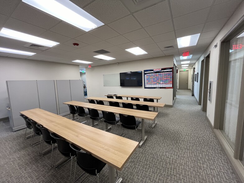 More Photos Of 2810 E Oakland Park Blvd, Fort Lauderdale Office For Lease