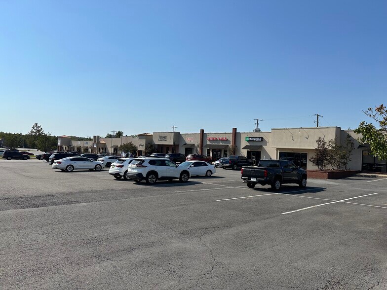 More Photos Of 2792-2800 S 2nd St, Cabot Unknown For Lease