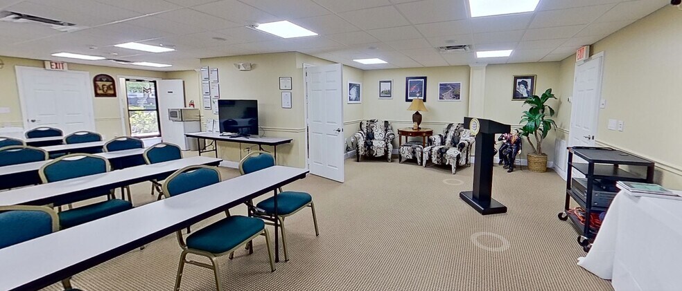 Primary Photo Of 2662-2698 SE Willoughby Blvd, Stuart Office For Sale