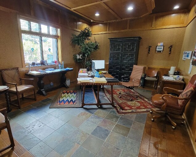 More Photos Of 1610 N Minnesota Ave, Sioux Falls Office For Sale