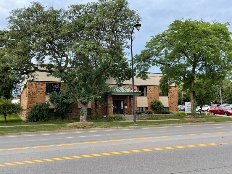 Primary Photo Of 275 Lake Ave, Rochester Office For Sale