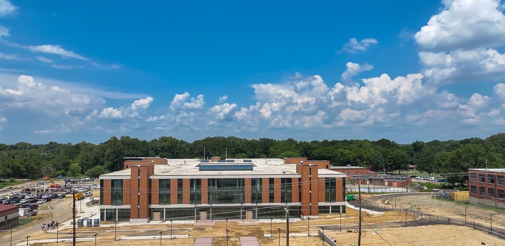 More Photos Of 1212 Vollintine Ave, Memphis Office Residential For Lease