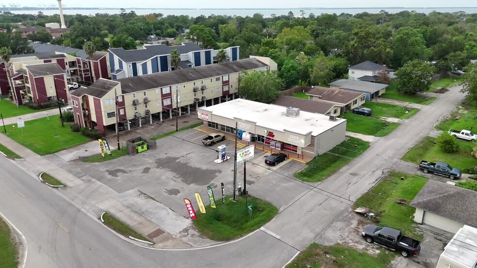 Primary Photo Of 3151 Highway 146 S, La Porte Convenience Store For Lease