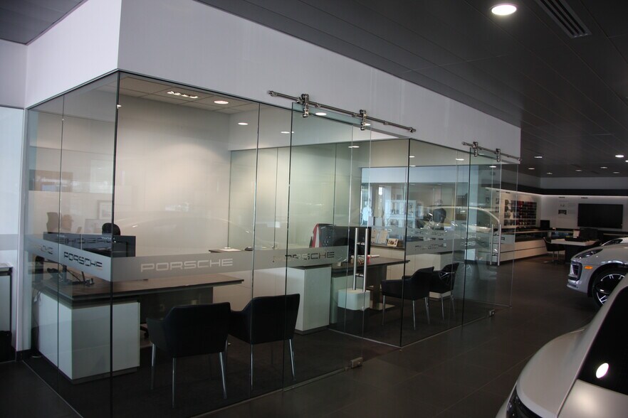 More Photos Of 1045 S State St, Salt Lake City Auto Dealership For Lease