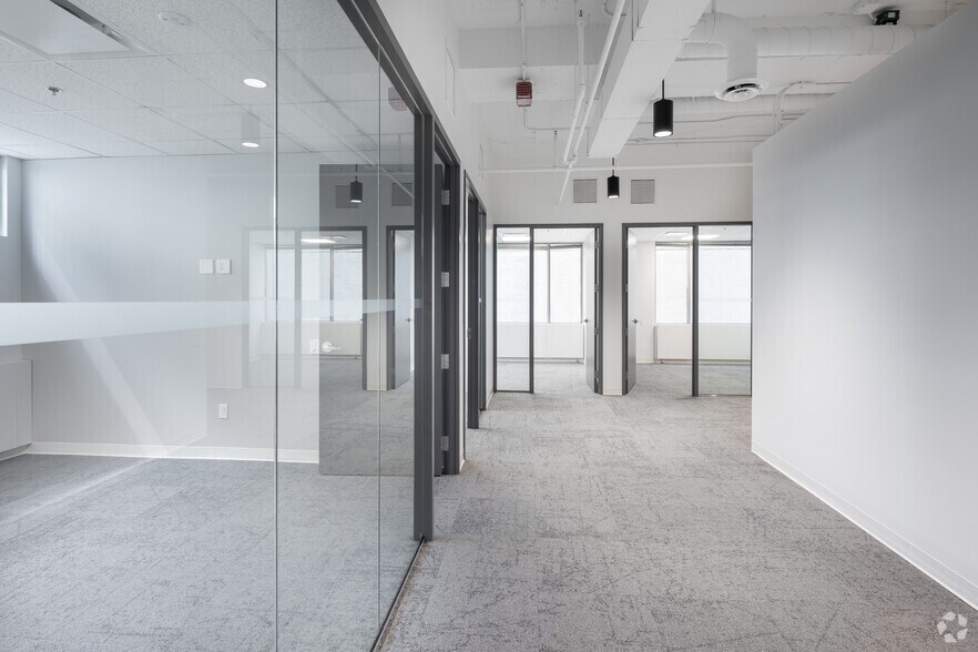 More Photos Of 20 Adelaide St E, Toronto Office For Lease