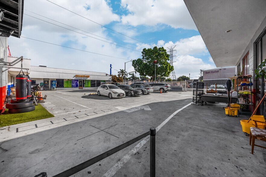 More Photos Of 9201 California Ave, South Gate Auto Repair For Sale