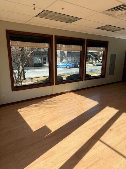 More Photos Of 40W310 Lafox Rd, St Charles Medical For Sale