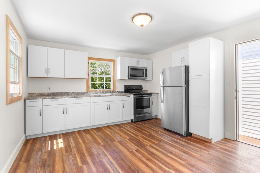 More Photos Of 3093 US Highway 9, Valatie Apartments For Sale