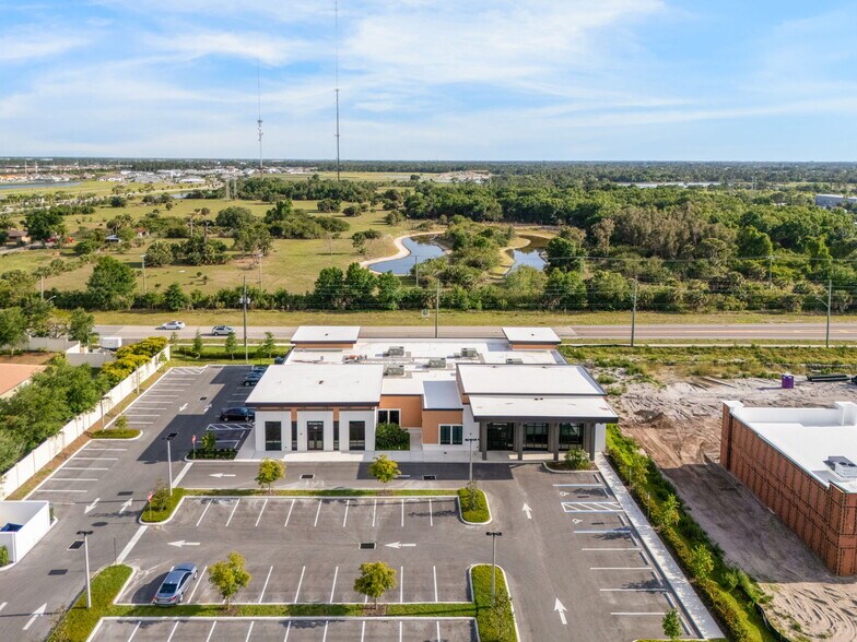 More Photos Of 409 Serano Way, Nokomis Office For Lease