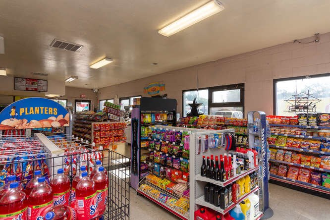 More Photos Of 115 S 5th St, Estancia Convenience Store For Sale