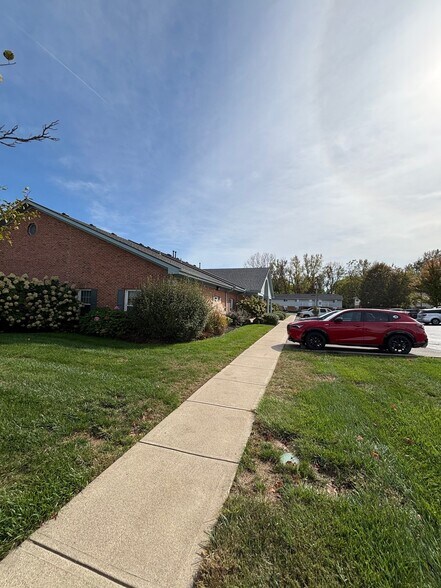 More Photos Of 115 S Tippecanoe Dr, Tipp City Office For Lease