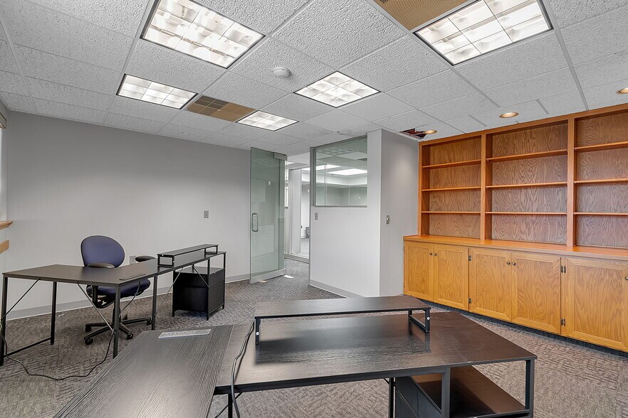 More Photos Of 1783 Kenmore Ave, Kenmore Warehouse For Sale