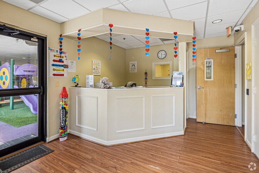 More Photos Of 3538 Moncure Ave, Falls Church Daycare Center For Sale