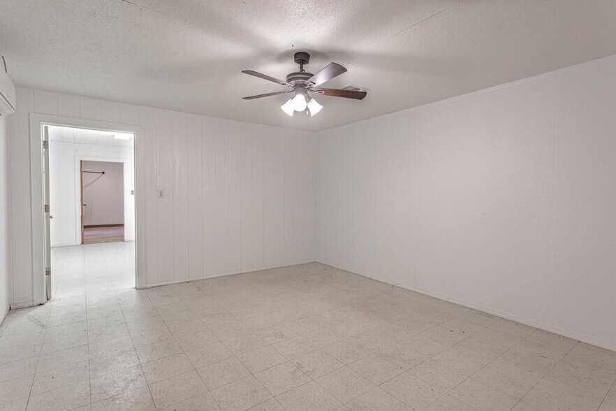 More Photos Of 7521 W University Blvd, Odessa Lodge Meeting Hall For Sale