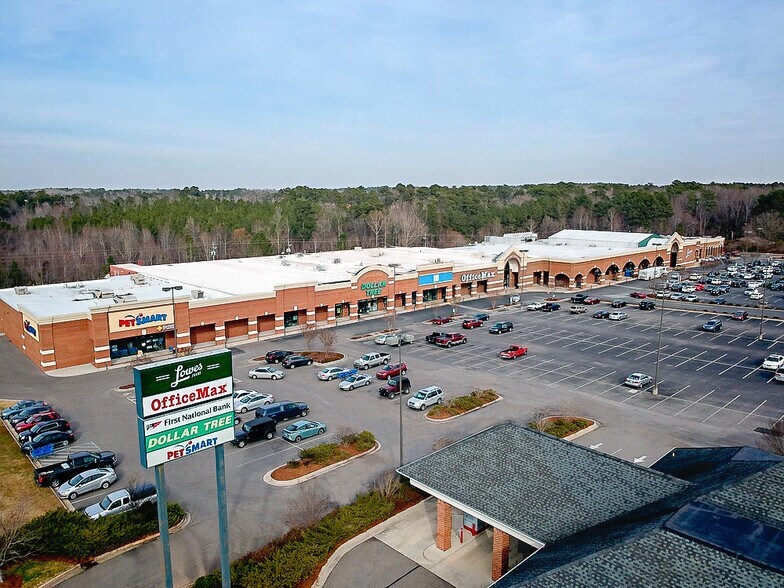 More Photos Of 804-862 Spring Ln, Sanford Unknown For Lease