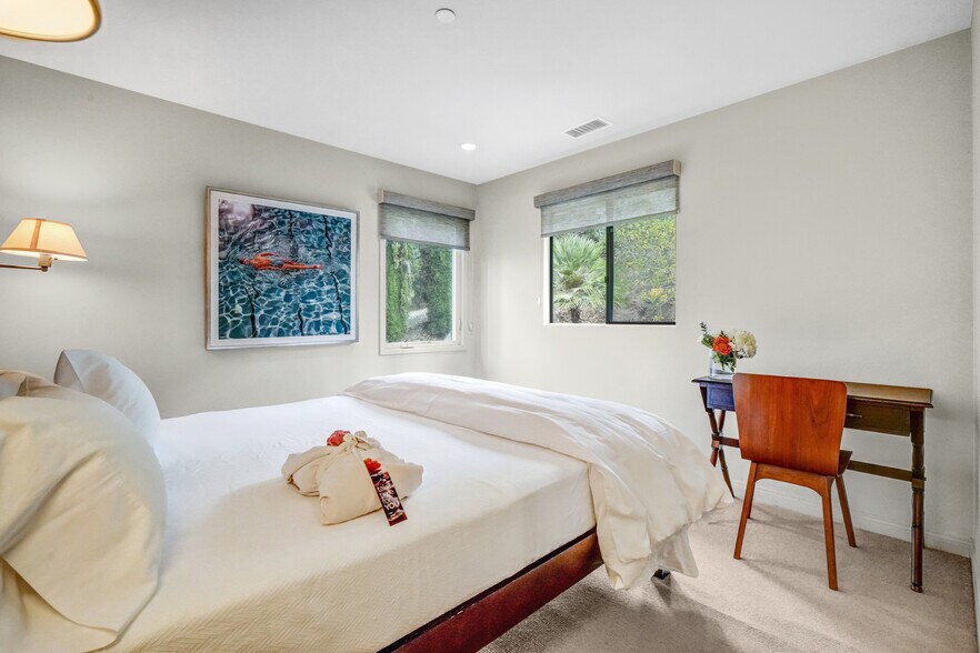 More Photos Of 21095 Raquel Rd, Laguna Beach Specialty For Sale