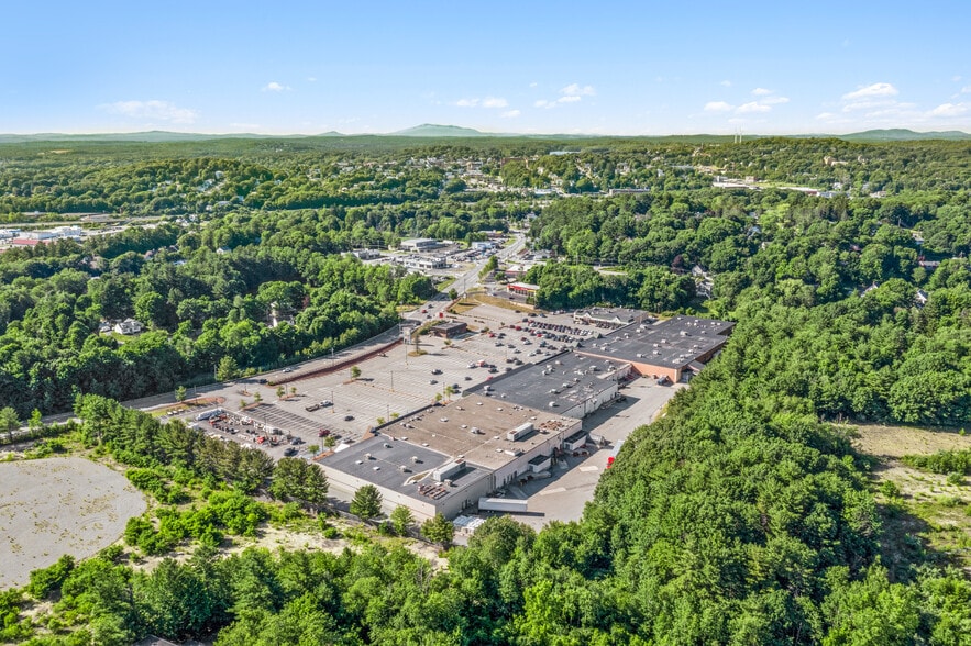 More Photos Of 326-384 Timpany Blvd, Gardner Unknown For Lease