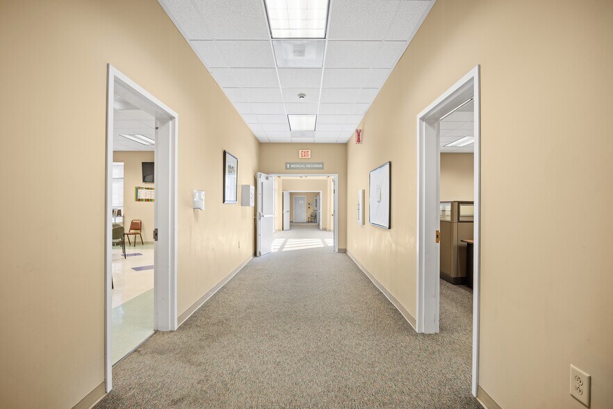 More Photos Of 160 Willbrook Blvd, Pawleys Island Office For Lease
