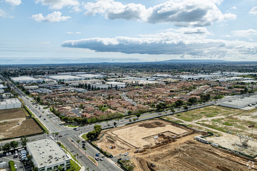 More Photos Of 12551 Telegraph Rd, Santa Fe Springs Unknown For Lease
