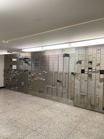 More Photos Of 60 Hempstead Ave, West Hempstead Office For Lease